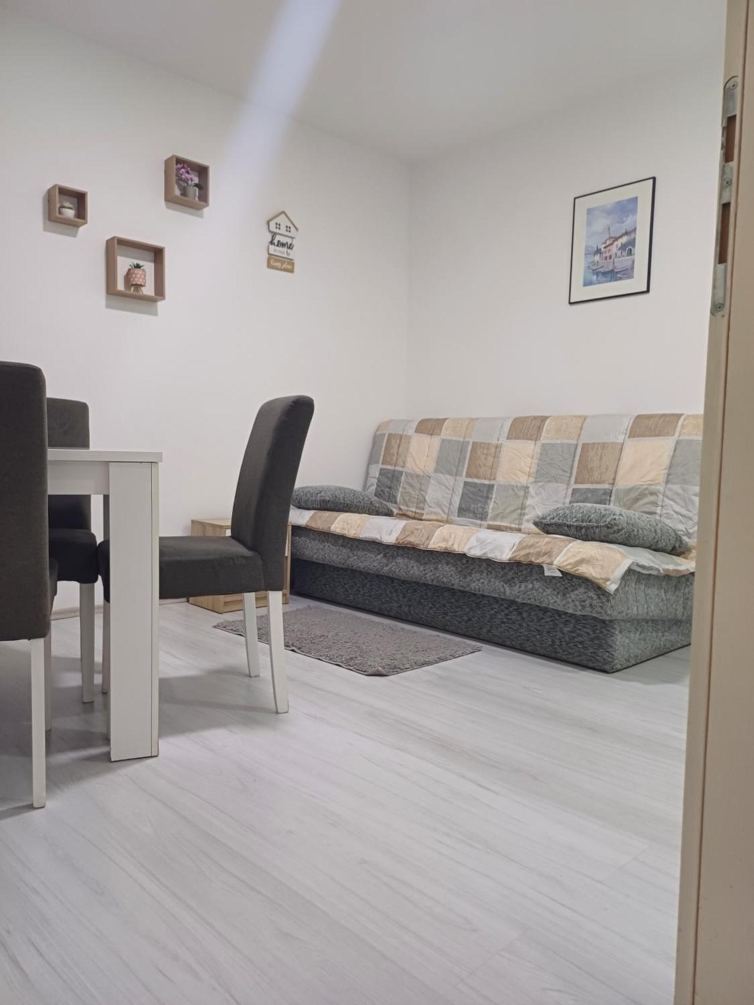 Apartman “Sanja” Pirot Esterno foto